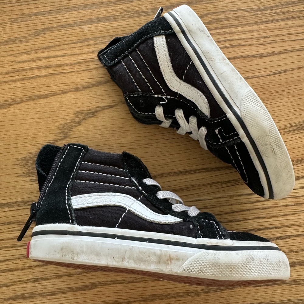 Toddler Vans - Size 7